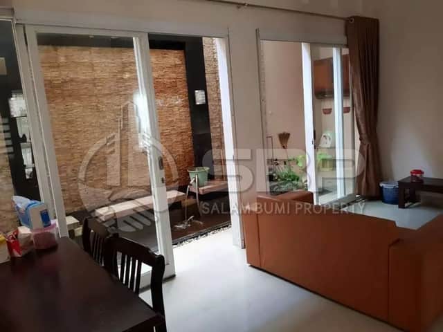 Rumah Cantik 2 Lantai di Perum Jl. Kaliurang Km 7 - Dekat UGM Condongcatur foto 4