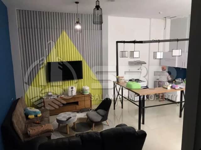 Rumah Cantik Minimalis Modern Dekat Ambarukmo Plaza foto 3