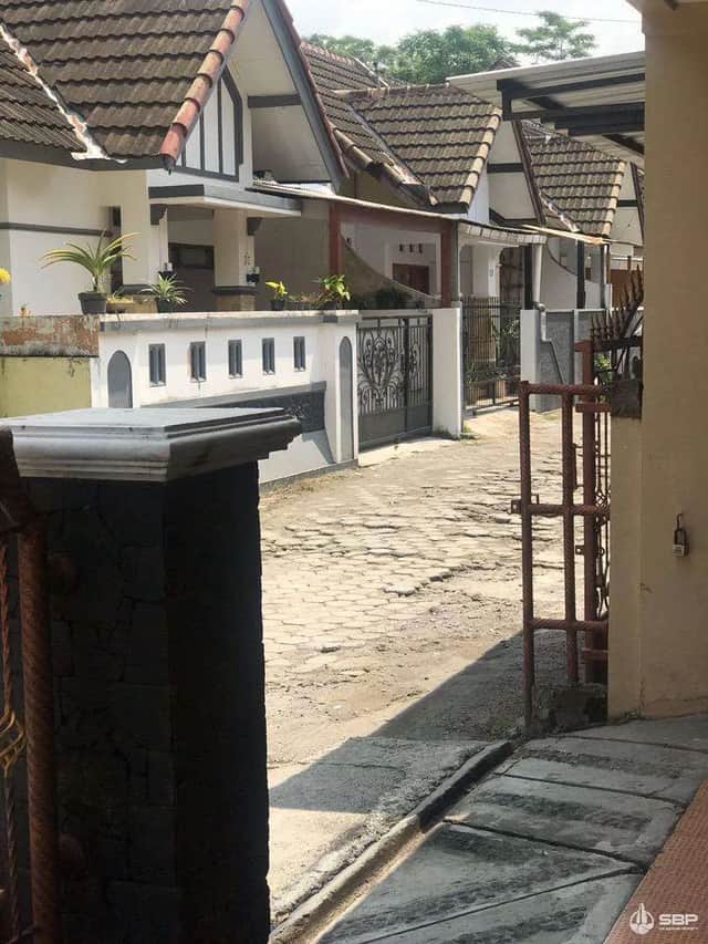 Rumah Cantik dalam Perum Concat Dekat Hartono Mall, Polda DIY – Investasi Cerdas untuk Keluarga! foto 3