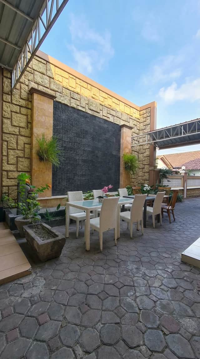 Hotel Budget Bonus Ruang Usaha Pinggir Jalan Utama Barat Tugu Jogja Dalam Ringroad foto 2