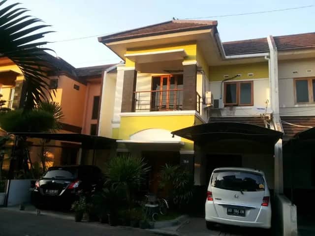 Rumah Cantik 2 Lantai di Perumahan Strategis Dekat UPN dan Ambarukmo Plaza