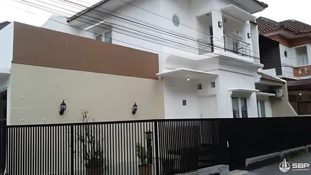 Rumah Cantik Minimalis Modern 2 Lantai di Perum Utara UGM Dekat Hyatt foto 2