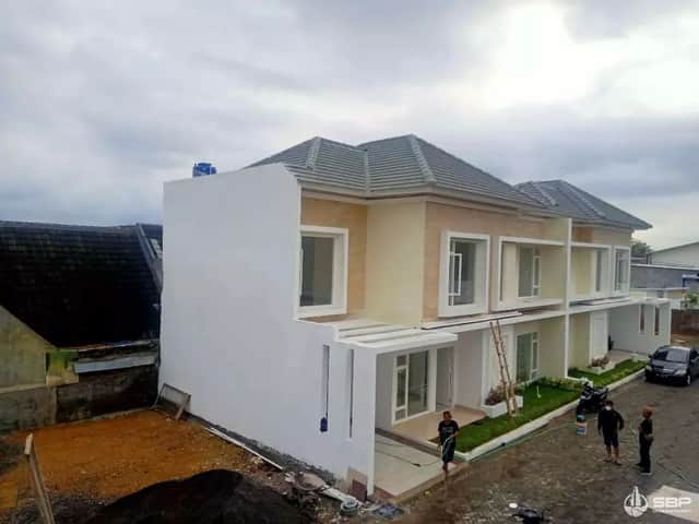Rumah Cantik 2 Lantai di Perum Jl. Palagan Barat Hyatt foto 3