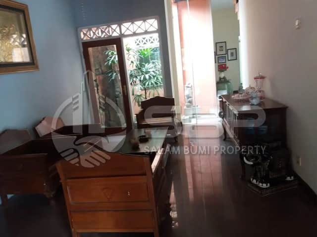 Rumah Luas di Jl. Palagan Km 9, Utara Hyatt - Kesempatan Emas! foto 5