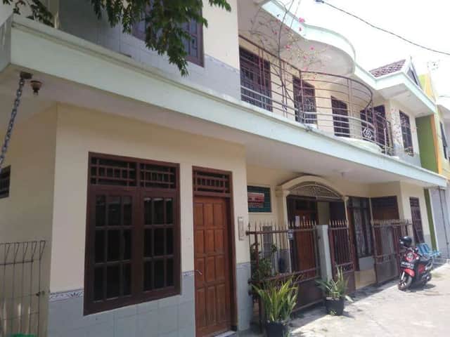 Kost Strategis 19 Kamar di Glagahsari, Kota Jogja — Dekat UST, UTY, UAD, dan Balai Kota