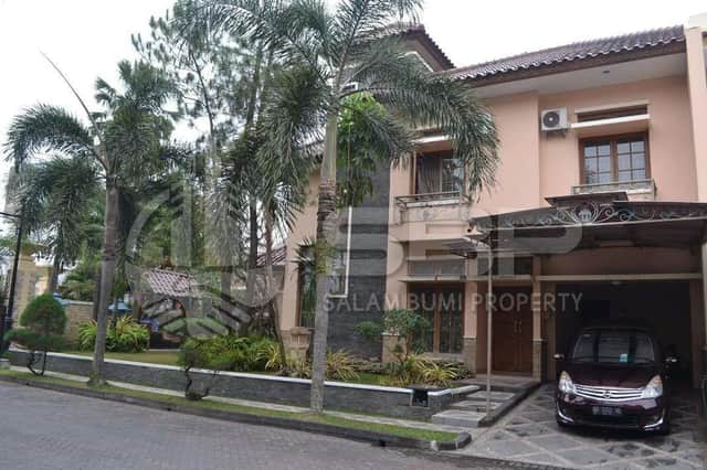 Rumah Mewah Megah Siap Huni di Jl. Palagan Km 7,5 Dekat UGM dan Monjali