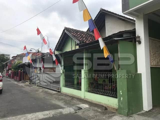 Jual Cepat! Rumah Induk + Kost Strategis Dekat UPN, Seturan