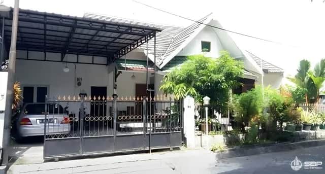Rumah Cantik di Perum Griya Perwita Wisata, Jl. Kaliurang Km 13