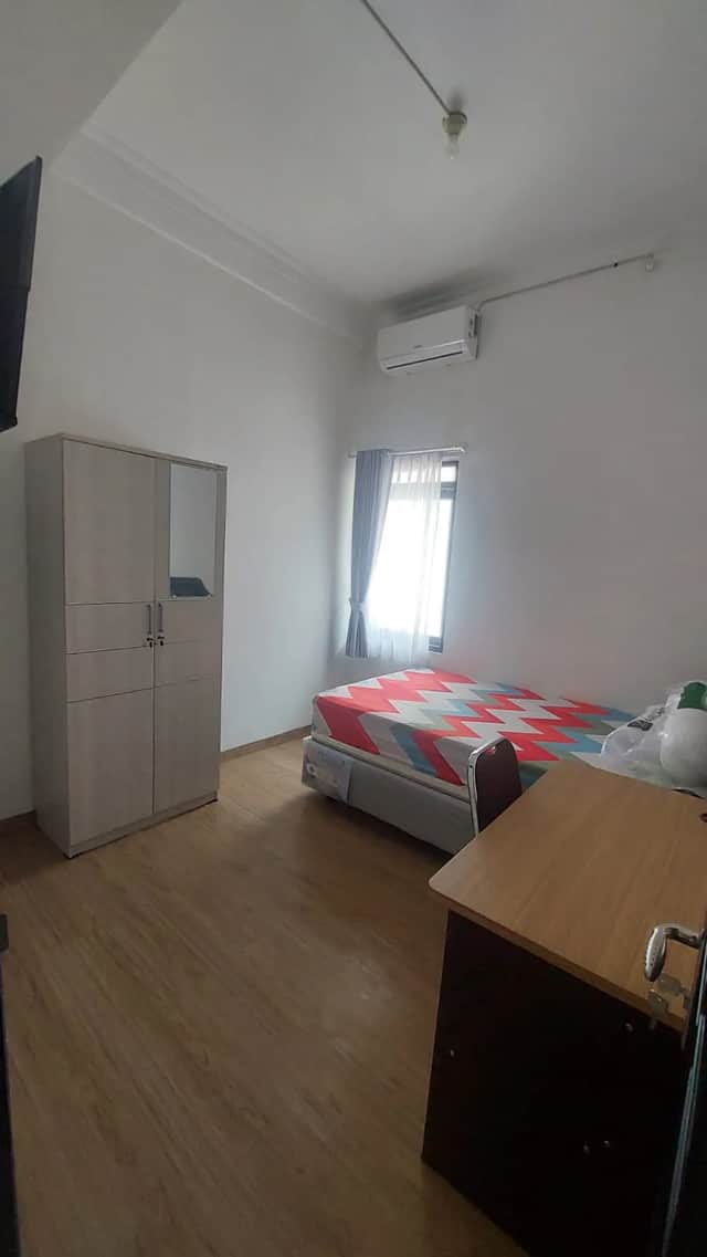 Rumah Mewah Furnished Strategis di Jalan Kaliurang KM 13,5 - Ideal untuk Kost atau Tempat Tinggal! foto 3