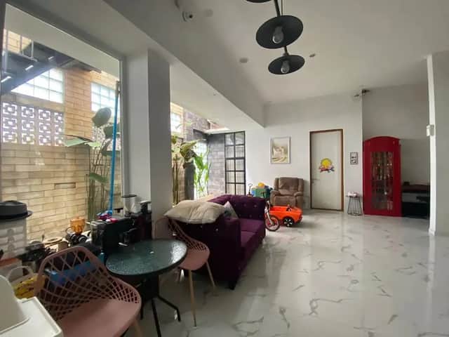 Rumah Mewah 3 Lantai dengan Private Pool dan Rooftop di Jl. Palagan KM 7,5 - Investasi Impian! foto 4