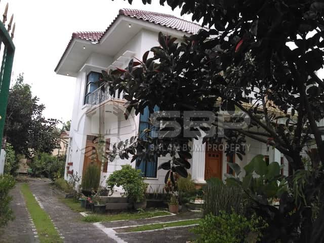 Rumah Mewah Megah di Maguwo, Dekat Jogja Bay - Kesempatan Emas! foto 2