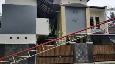 Rumah Induk + 20Kt Kost Exclusive Dekat UII Pusat Terpadu Jl Kaliurang KM 12,5