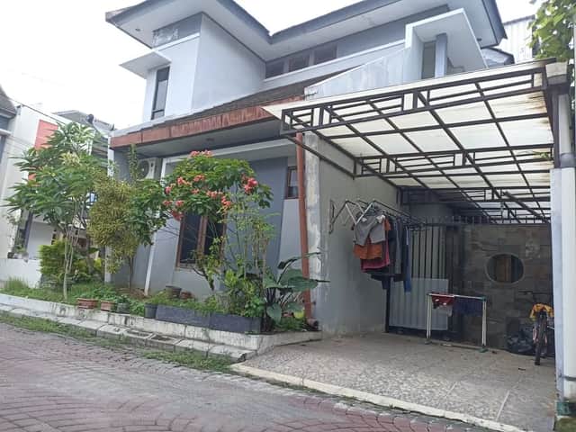 Rumah Cantik 2 Lantai di Perum Pogung - Dekat UGM foto 2