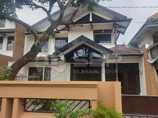 Rumah Megah Strategis di Condongcatur - Ideal untuk Kost/Homestay Dekat UPN & UII