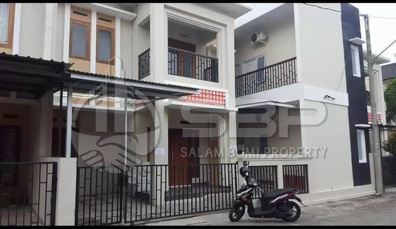 Rumah Induk dan Kost Exclusive Strategis Dekat UMY dalam Perumahan Metroharmony 1