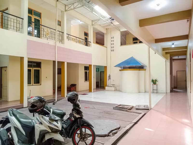 Kost 30 Kamar dengan Ruko Luas 1000m² di Pinggir Jl. Kaliurang, Dekat UII 2