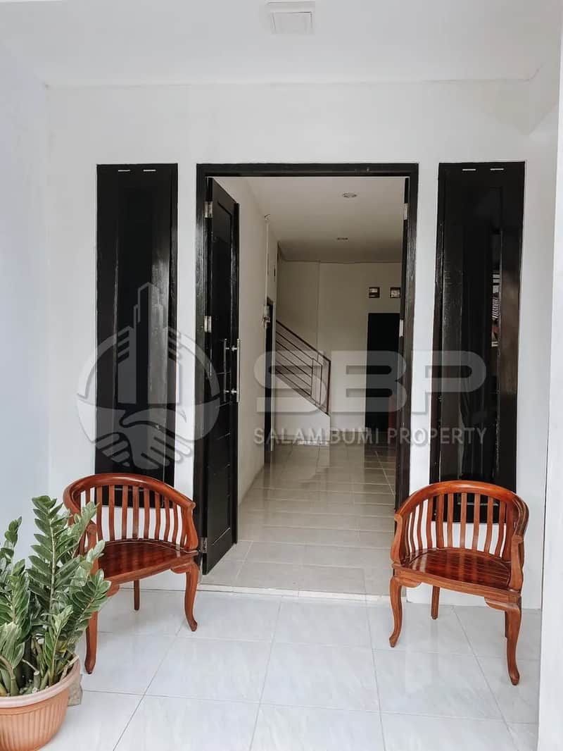 Rumah Induk dengan 5 Kost Exclusive Dekat UGM — Investasi Menarik! 2