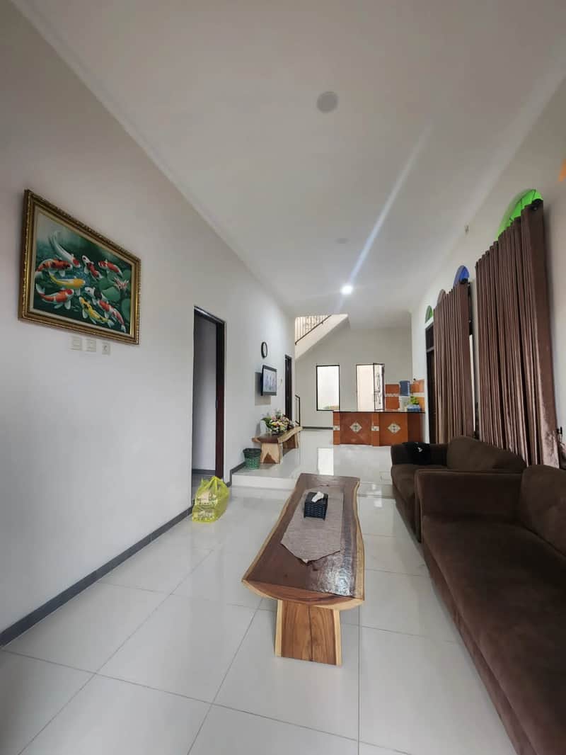 Rumah Istimewa Dekat UGM Jl Kaliurang KM 6,5 Dekat Pasar Colombo 2