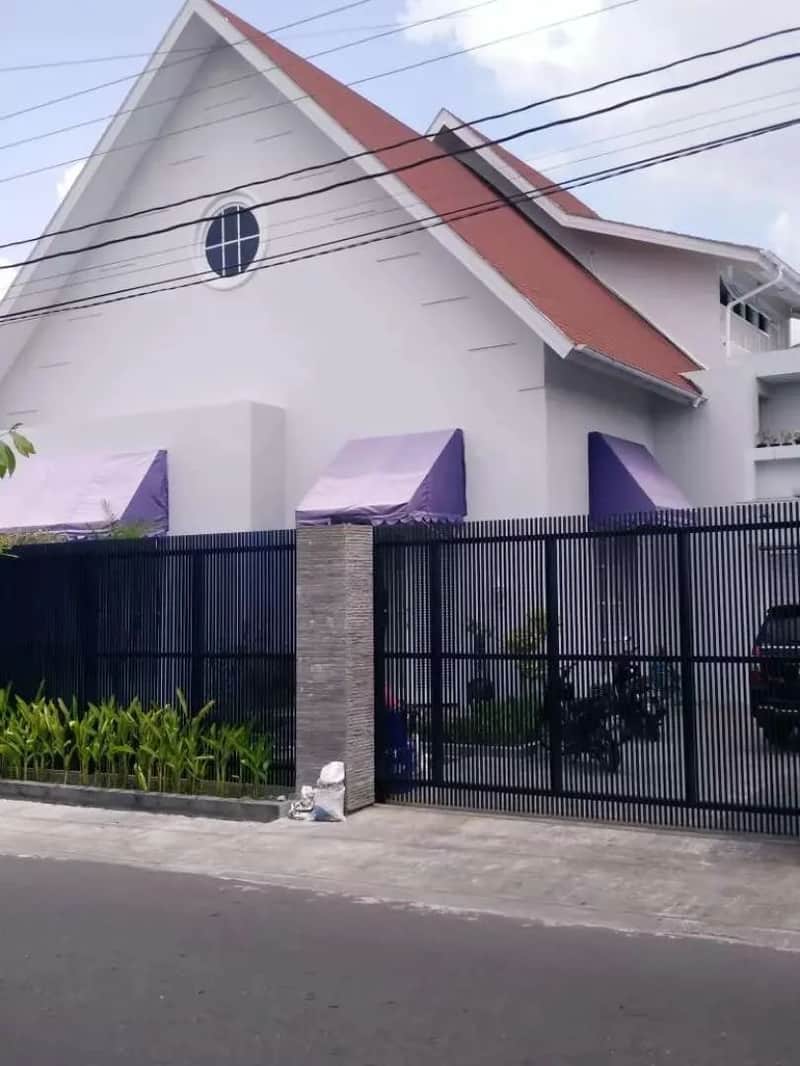 Rumah Cantik Baru + Kolam Renang, Nyaman Asri Strategis 1