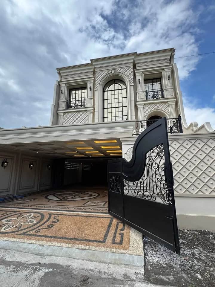 Rumah Mewah 3 Lantai di Jl Godean Jogja – Full Furnished, Kolam Renang, Lift, Siap Huni! Harga 8.4 M 1