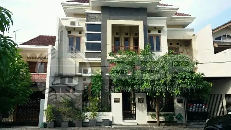Rumah Mewah di Perumahan Barat Tugu Jogja, Dekat Banyumili Resto 1