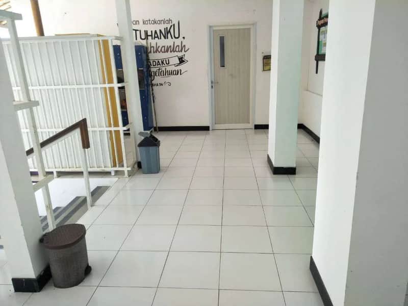 Dijual Segera Gedung Ex Sekolah VVIP jl kaliurang km 13,5 dkt UII Lt 3356m2 6