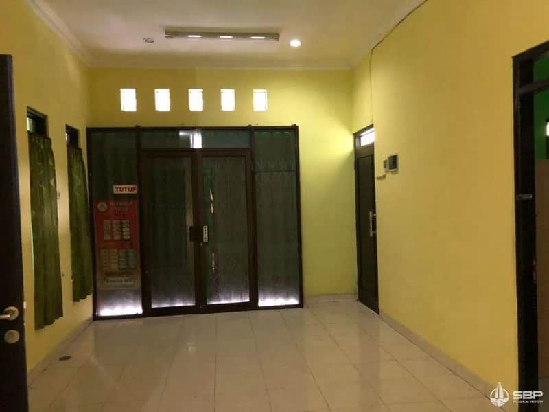 Rumah Cantik pinggir jl aspal lebar condongcatur dkt JIH, cck upgrade kost Exclusive 3