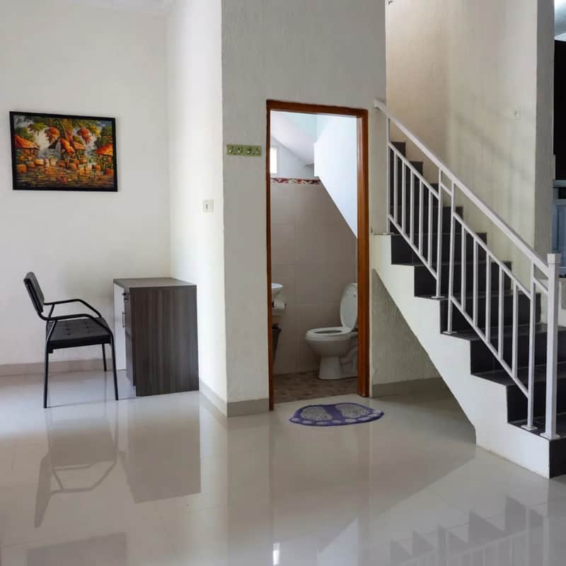Homestay Dekat Hyatt Hotel, Utara UGM Jl Palagan Km 8, Jl Damai 8
