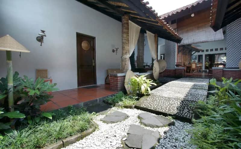 Homestay Istimewa Kolam Renang Jl Palagan KM 7 Utara UGM Strategis 7
