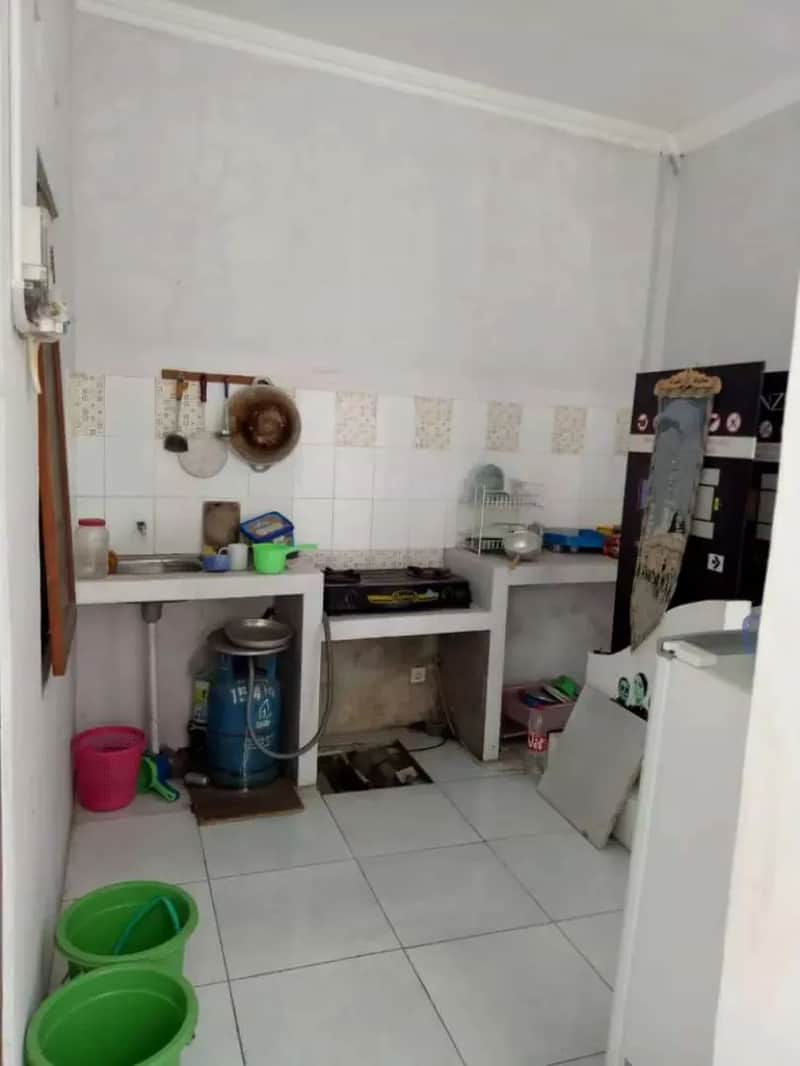 Kost Exclusive 11kt dkt UII jl kaliurang fullfurnish 5