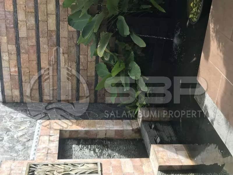 Rumah Mewah Strategis di Perum Elite Barat Tugu Yogyakarta - Dekat UGM 2