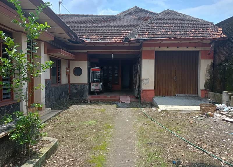 Tanah Bonus Bangunan Strategis Pinggir Jl Raya Dekat UGM Jl Kaliurang 14