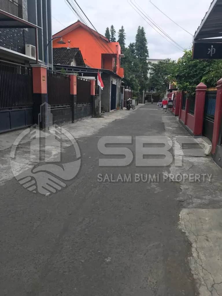Jual Cepat! Rumah Induk + Kost Strategis Dekat UPN, Seturan 5