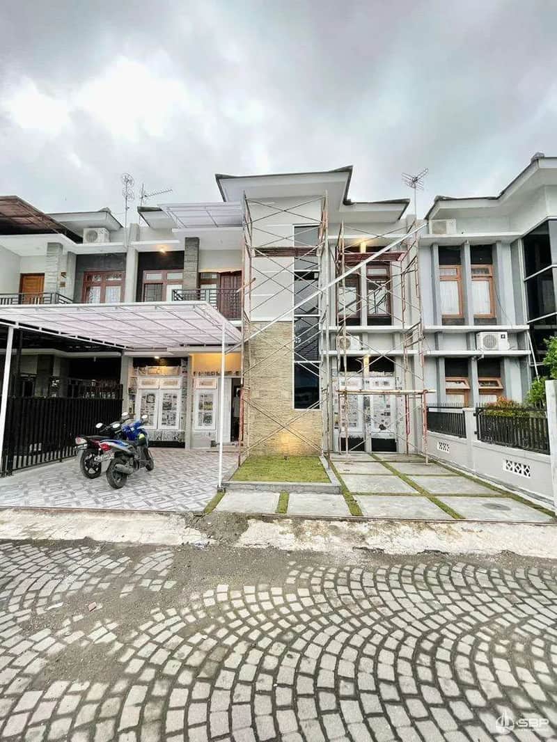 Rumah Cantik Baru Cluster Monjali Dekat UGM, Hyatt, Al-Azhar 4