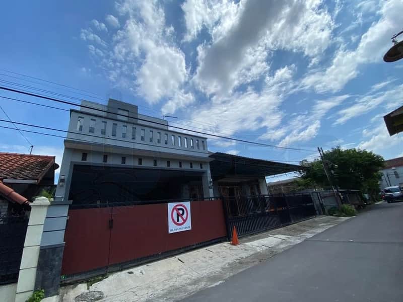 Rumah Induk + 20 Kamar Kost Eksklusif di Seturan, Dekat UPN & Mall 1