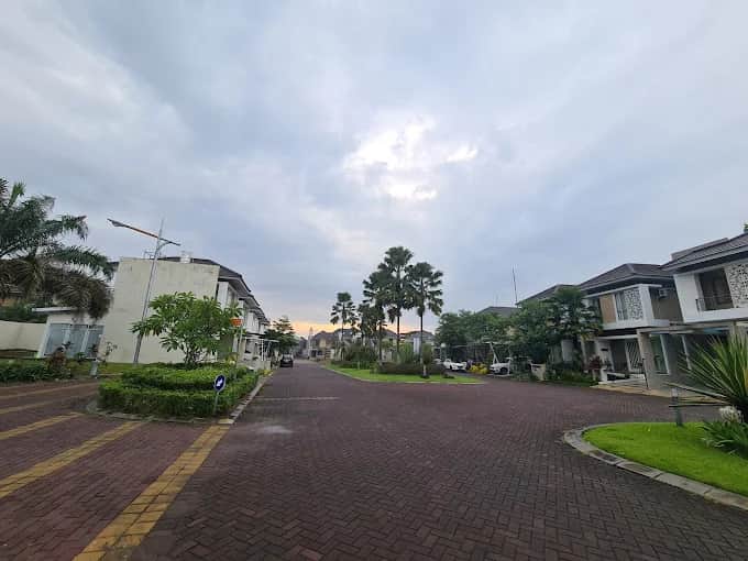 Rumah Mewah Perum Elite Greenhills Residence Utara UGM 6