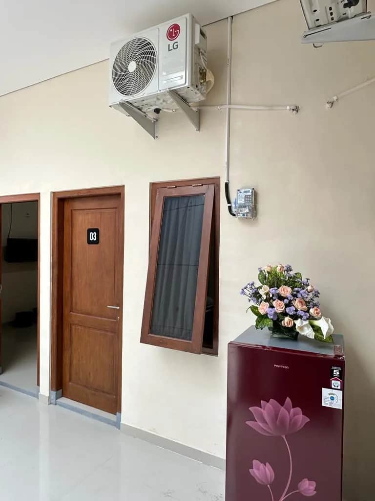 Kost Exclusive 12 Kamar 12 Kamar Mandi Fully Furnished Dekat UPN Seturan - Investasi Cerdas di Yogyakarta! 2