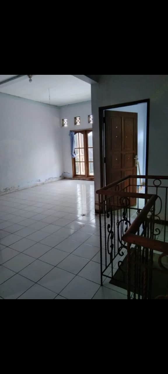 Dijual Rumah 2 Lantai di Jalan Palagan KM 8 8